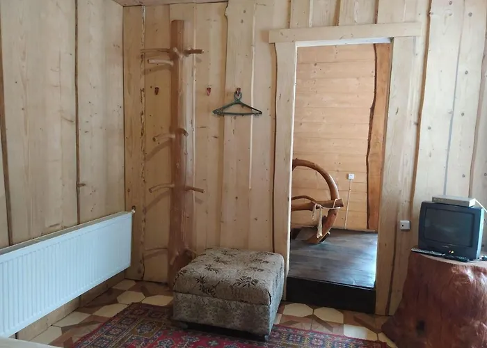 Krutogora Konukevi *