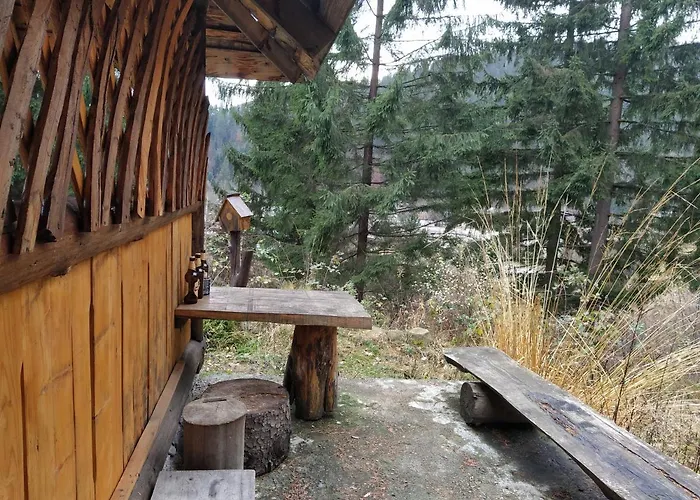 Krutogora Konukevi *